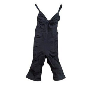 SKIMS Mid Thigh Bodysuit Small (US 4-6) Seamless Sculpt Onyx Black NWOT MSRP $74